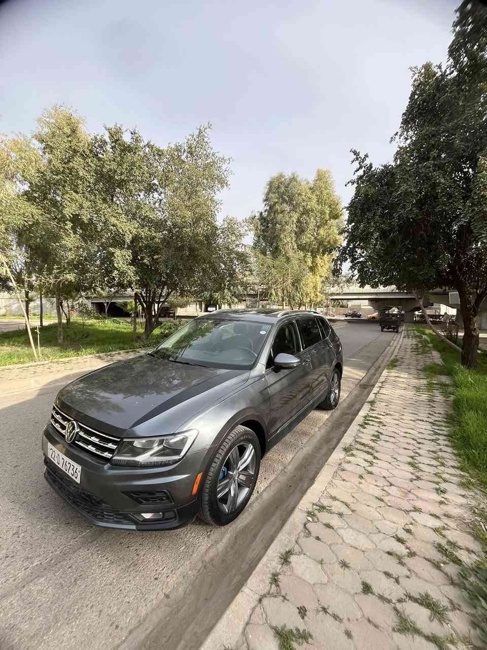 من رخصة الادمن
Volkswagen Tiguan 
فولكسفاغن تيكوان (بانوراما، 7 مقاعد)

موديل :2020 
الصنف : SEL
سعة المحرك :  4 سلندر 2.00cc turbo 
^محرك مفتوح ^ شرط لا صرف ولا بخار ^
  
الوارد : وارد امريكا :- حادث خفيف(صبغ بنيد وربع جامرلغ نفسه معدل بارد ) 

رقم الشاصي: 3VV3B7AX5LM121864
اللون الخارجي : فيلي 
اللون الداخلي : جلد اسود
قراءة العداد :48الف ميل

الرقم : اربيل- العراق - تحويل وكاله 

السعر :17,900$ / 179 ورقه 

الاضافات

- مقود D وS
- بانوراما
- 7 راكب
- رادار امامي خلفي
- شاشه كبيره
- شاحن واير ليس
- حساس مرايا جانبيه (نقطه عمياء) 

- ويل كب بلون سياره
-  تبريد خلفي وامامي
-  نظام مساعدة عدم الانحراف عن الطريق 
- نظام carplay wireless 
-  شاشة وسطية
-  نظام النقطة العمياء 
-  هاند بريك بصمة + اوتوو هولد
- نظام توقف تلقائي عند الرجوع
 -  كاميرة خلفية بدقة عالية 
 -  نوع مقعد السايق: كهربائي - جلد - تدفئة
 
-  المصابيح:   - إضاءة ليد
  

مكان سياره كركوك 
***********
