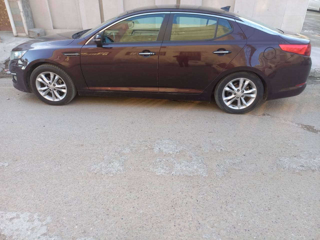 كيا اوبتيما ٢٠١٣ وارد امريكي
ماشية ٨٥ الف 
اعلى فئة Ex GDI 1/1 موصفاتها معروفة
تفاصيلها موضحة بالسونار 
رقم انكليزي جديد 
الهزة كامله
السعر ١٠٥ 
للاستفسار  ***********
السيارة كامله مابيها نواقص 
المحرك والكير بحالة ممتازة
