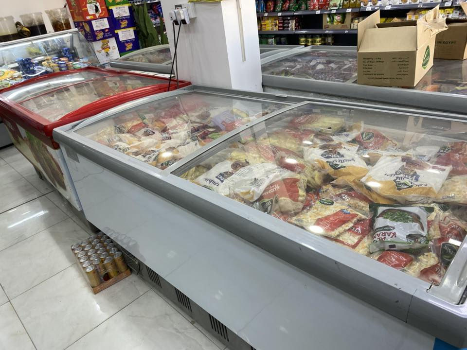 براد الماني 11 متر و25 للبيع
مجمدات بطحية عدد 4 للبيع 
الطول مترين العرض متر. دبل ماطور 
+ 
عارضة لحوم فريش عدد 2 
الطول مترين 
عارضه كيك 🎂 دبل ماطور 
مكاني بغداد 
للاستفسار ***********
