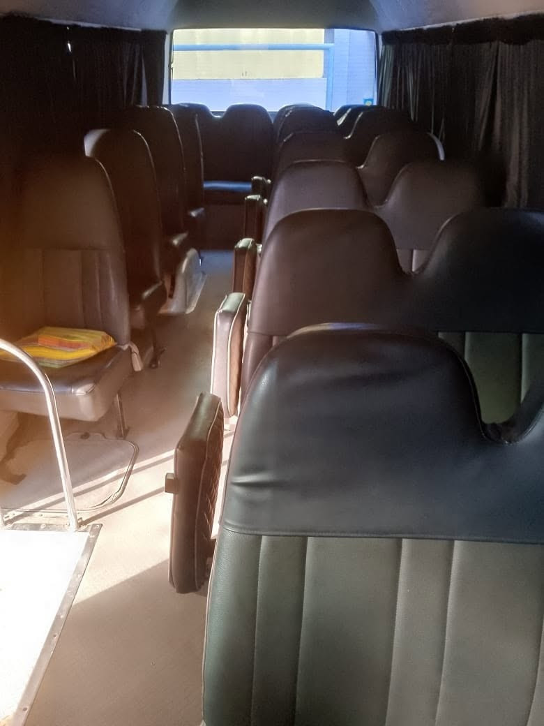 2008 Toyota Coaster 
باص مدرسة #تويوتا #كوستر موديل ٢٠٠٨ | ٢٣ راكب |  بحالة ممتازة، فحص كامل |  السعر: ٢٠ الف دينار #كوسترات  للاستفسار: 0791808000


**إذا كنت صاحب هذا الإعلان وتريد حذفه لأي سبب، رجاءا أرسل رسالة إلى الدعم الفني**