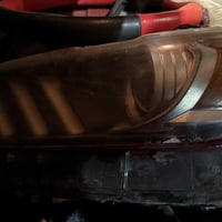 اللايتات موستنك شغالة بس يحتاج لها تبديل "جام لايت فقط  لأن الجام شوية...