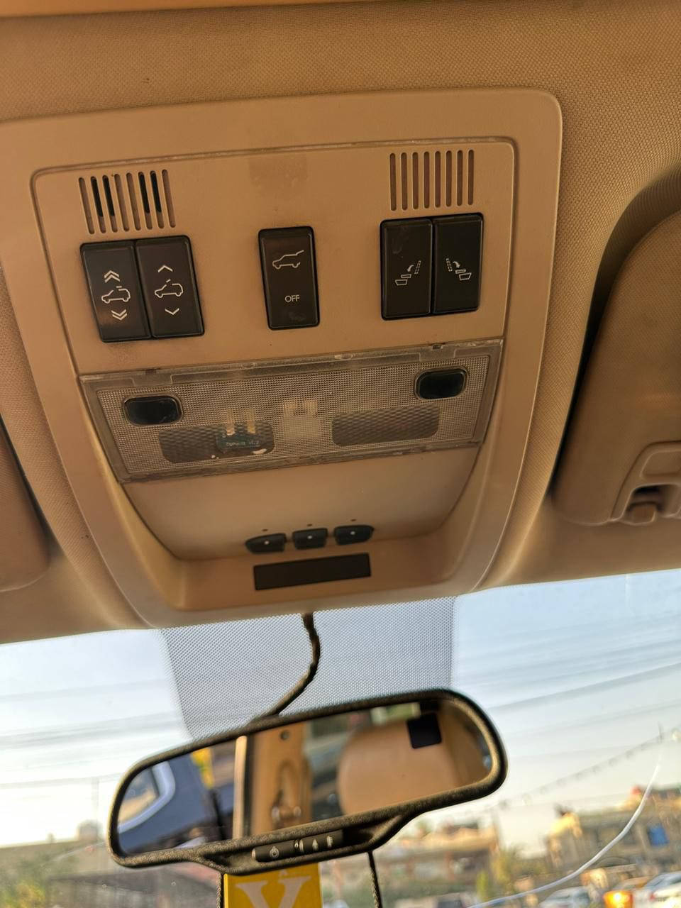 ( السلام عليكم )
السعر 190 وبيها مجال
تاهو 2008 LTZ وارد خليجي فوول مواصفات بتره رقم بغداد انكليزي باسمي 
-تشغيل عن بعد
-فور ويل خفيف وثكيل
-غرفة بيجي 
-فتحه 
-كشنات جلد 
-كشنات امامي خلفي كهرباء 
-كشن هيتر 
-باب خلفي كهرباء
-٣قطع تبريد منفصل
-شاشه اماميه 
-شاشه خلفيه
-فول تحكم ستيرن
-تثبيت سرعة
-سستم صوت بوز 
-حساسات خلفيه 
-كامره خلفيه
-حساسات ضعط الاطارات
-مري شفط واشارة وترحيب
-ماصدات لاد
-ناصي وعالي وبلاجكتور زنون
-بك لايت لد طويل ( كديلاك )
-مكينه ٥٣٠٠ المرغوب 
-بصمة 5 دكم
-تبريد ثلج 
-تدفئه شغاله 
-ويل بوليسي وتخم تاير جديد
-دبل باتري 
-السيارة مغلفة عازل حراري وصوت كاعية وتنتة
-الارضية جلد
-بصمات 2 سويجات 2 
-كتلوكات الشركة
-محرك كير دفع رباعي اكسلات شواصي اصوليات تدفئة تبريد كلها كفالة 
-باقي مواصفات ال ( LTZ ) معروفة
-عليها ادامه كامله لمنضومه البانزين
ومسويها دبل فيت بم
-صدر امامي خلفي جديد 
-رقم بغداد الدولي الجديد باسمي التحويل ثاني يوم
-مصبوغة حزام جمالية بسبب الجراد صور قبل الصبغ موجودات
السعر 190 وبيها مجال
المكان بغداد / الحسينية
للتواصل :
***********
