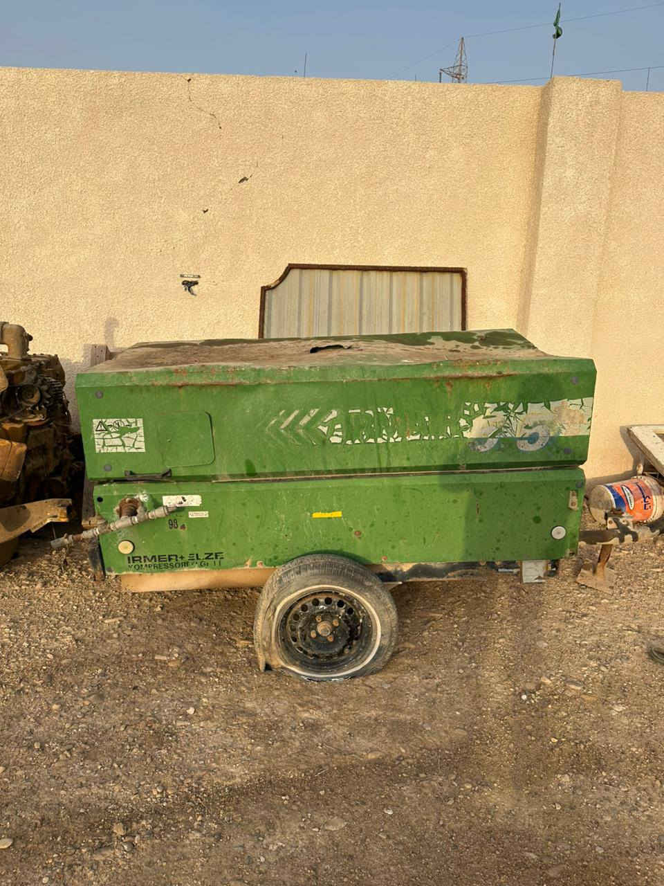 سلام عليكم
يوجد كمبريسر نوع دويتز تبريد هايدروليك 3سلندر  كاتم نظيفة حيل اتصال ***********
