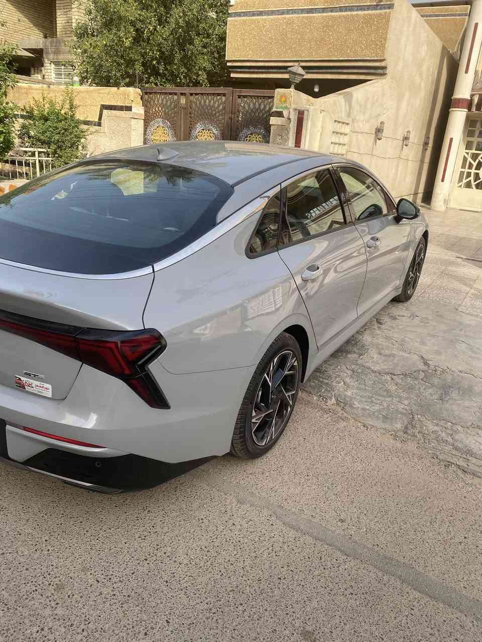 السلام عليكم k5
فول عدى فتح Gt

محرك 2500 تنفس صبيعي 
صبغ بنيد خاملغ
سياره بسمي 
ماشي 3000
رقم ***********
