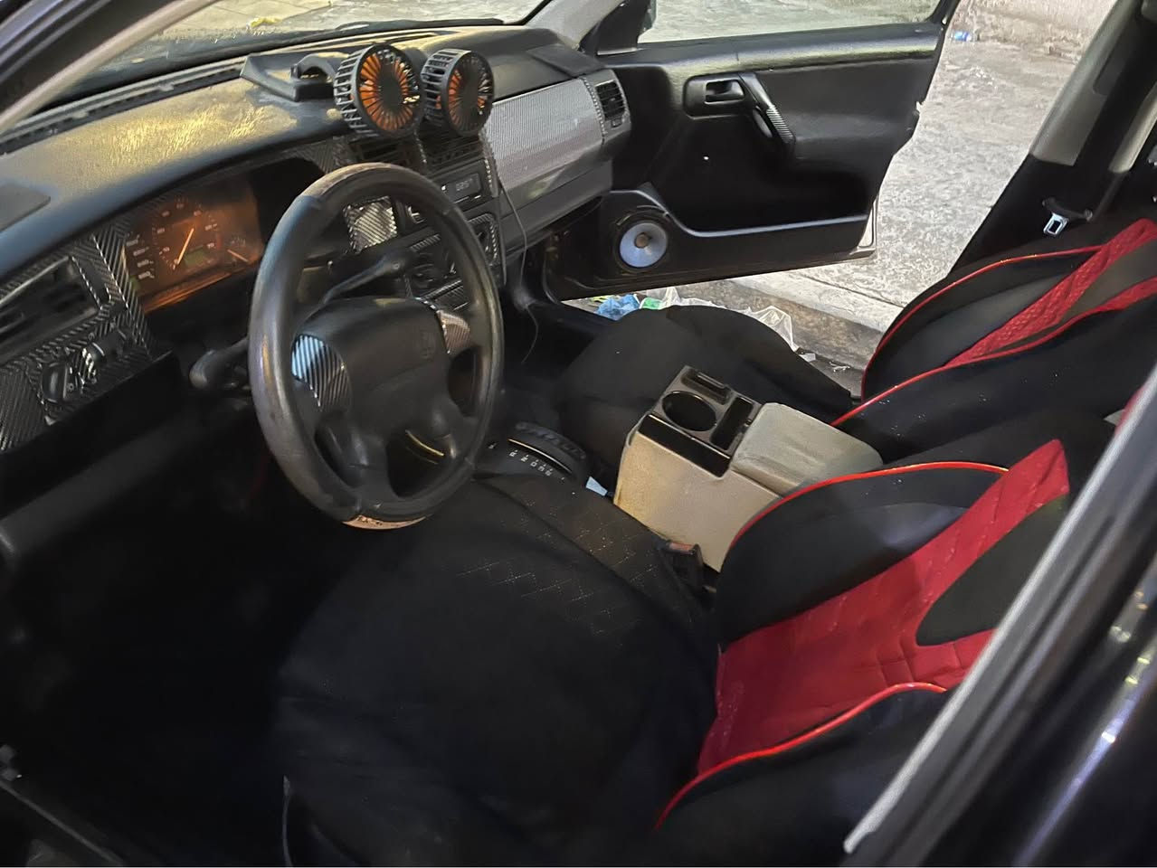 كولف موديل94 كير اوتو مكينه1800 تبريد شغال صدر امامي خلفي كله مبدله حته درايمات داخلهه كلش 
السياره بدووون حادث صبغ جماليه فقط 
نضيف رقم بغداد  سنويه2028 اللون اسود ملكي مازدات اساور تخم تاير نضيف ويل رياضي كهربائيات جاهزه السعر46 مكاني بغداد حي جهاد *********** بغداد, العراق
