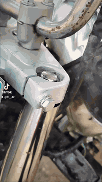 السلام عليكم شباب ستوته مديل 14اوراق راعيه بل نجف اني مسوي وياه مكاتبه واذاه تريد تواصل وياه موجود ويداور من لوكيل بسمك واذاه ماتريد اني سويلك مكاتبه عن سركه ستوته  شوفت عينك كله جديد مكينه معمره كله جديد لسعر950وبيه مجال شراي بيه خير ويدلل عنواني مشخاب هاذه رقمي ‏‏***********
