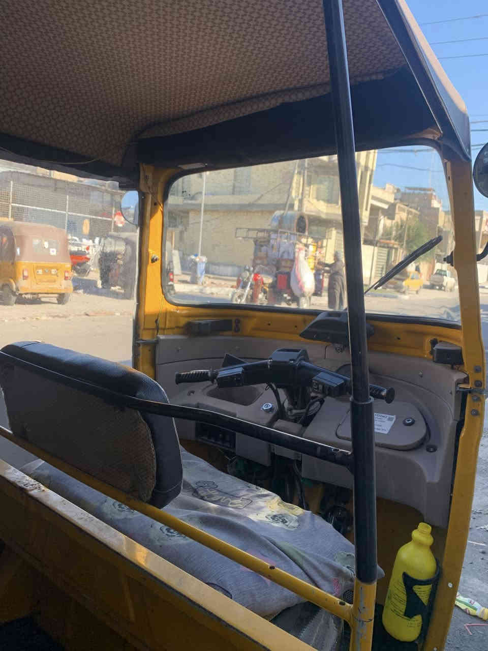 السلام عليكم 
تكتك 2020 شهر 12 يعني محسوبة على 21رقم وسنوية انكليزي لوحاتهه موجوده عندي بالبيت 

مكاني مدينة الصدر27 /السعر(6800)

***********
