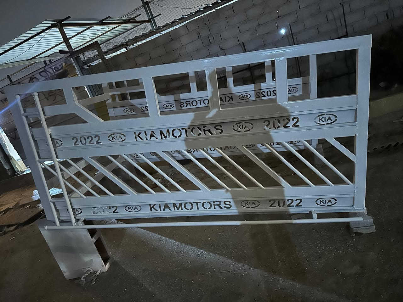 سلام عليكم
#للبيع_محجر كيا حمل تزكام درجه اولى للبيع 

عدلت عليه كصية القوس الفوك وضميته( وموجود )

وصبغته وحاليا بالسياره  سعره 500 الف مكانه النجف نفق العسكريين مقابل الشهيد الاول وبالامكان توصيله الاي مكان داخل النجف او المناطق القريبه ع النجف ***********
