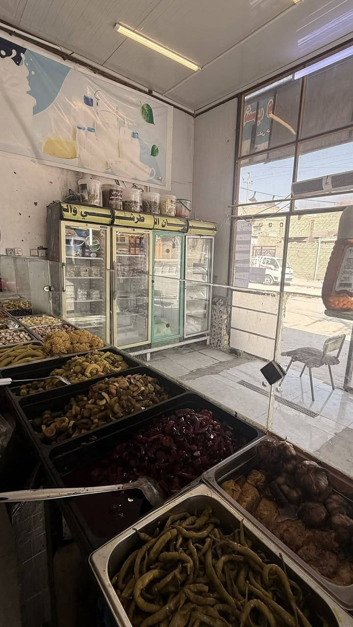 محل طرشي والبان الطيب للبيع
في حي الفداء نهايته شارع المدارس ركن ع شارعين ايجاره 200 الف الاستفسار ع رقم ***********
