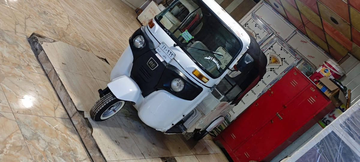 مكلف بل نشر تكتك موديل 22 ارقام وسنويه بيه طخه لغد ومحرك مفتوح جاهزه من كل كلشي  برغي ماعوزه السعر 7وربع وبيه مجال.
العنوان الحله الحمزه الغربي معرض خالد.
الرقم ***********
