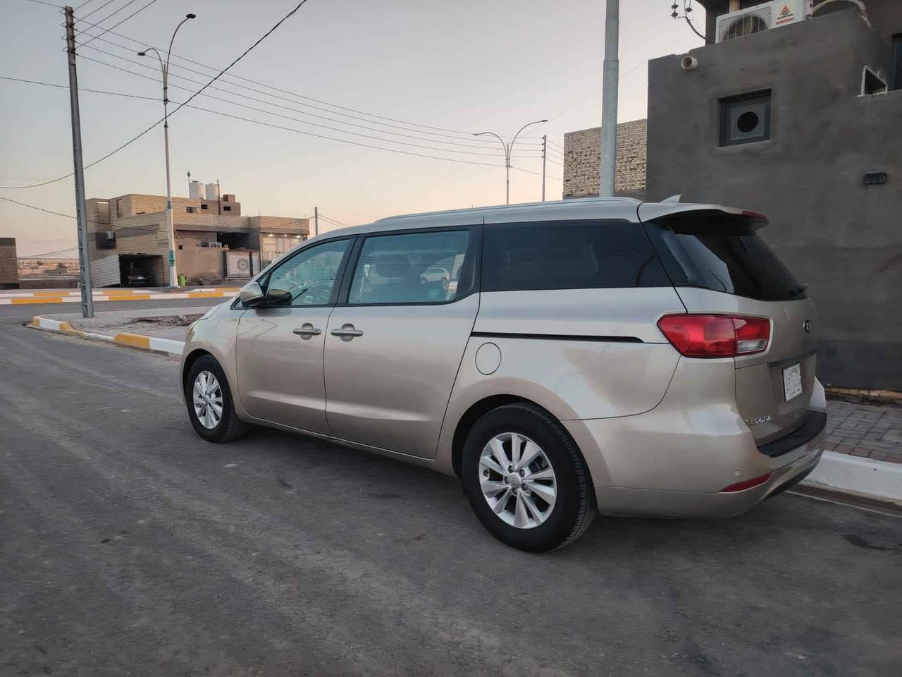 سيدونا ٢٠١٦ اصل. رقم بصره. سنويه 2029 مكينه كير حداديه جاهزه من كلشي حادثه دعاميه والبنيد مصبوغ نفسه وبيه بارد باب السلايد عكس سايق بدون ارباك ماشيه ١٠٨ ميل السياره جديده مكينه ٦ سلندر ٣٣٠٠
مواصفات Lx المعروفه السعر ١٧٢ وبي مجال للشراي مكان السياره السماوه وللاستفسار *********** السماوا, المثنى
