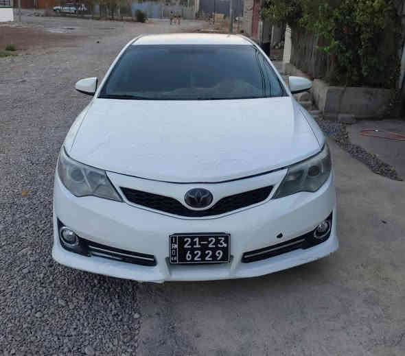 توێتا کامیری ٢٠١٥ مواسەفات GL سەیارەکە هەموو 
گیانی بەشەرتە گێڕ و مەکینە تەبرید توندوتۆڵی چوار تایەی لۆک ١٧٠ هەزار ڕۆشتوە بڕاوەی دوبەی زۆر جوان چاکراوەتەوە  بۆ سەحر چاتکەن یان تەلەفون ***********
