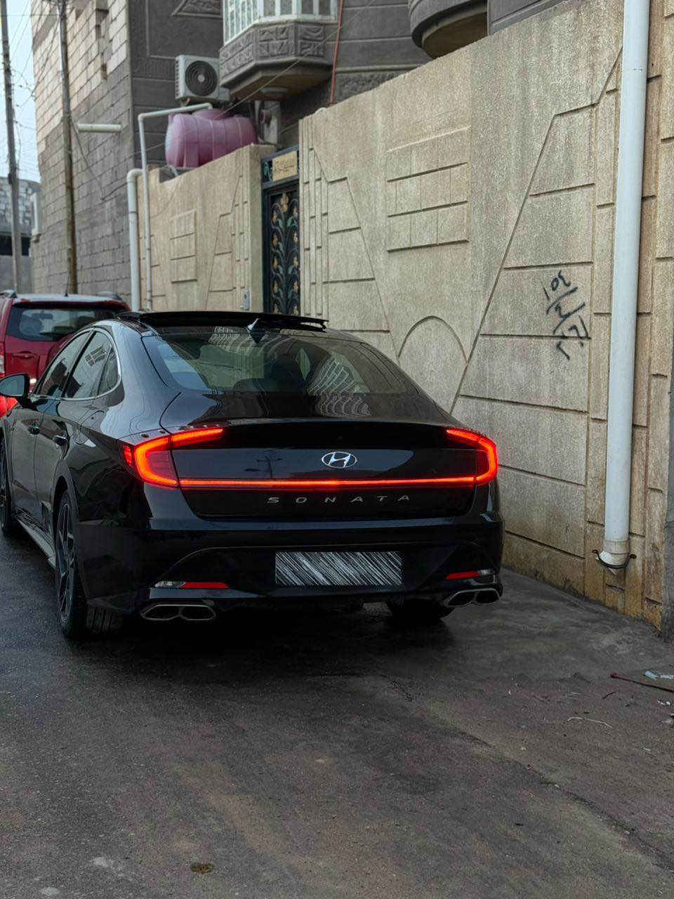 سوناتا N-Line موديل 2023 – للبيع

المواصفات:

اخت الزيرو ماشيه 4000km

دخول جديد وتسجيل جديد

رقم شمالي بسمي 

 • الفئة: N-Line (رياضية)

 • المحرك: 4 سلندر 2.5 لتر تيربو

 • القوة: 290 حصان

 • ناقل الحركة: أوتوماتيك DCT – 8 سرعات

 • الدفع: أمامي (FWD)

 • بصمة تشغيل

 • شاشة وسطية كبيرة

 • شاشة عدادات رقمية

 • Apple CarPlay / Android Auto

 • مكيف أوتوماتيك

 • مقاعد رياضية N-Line

 • مقعد السائق كهربائي

 • رادار

 • تحذير خروج عن المسار

 • كاميرا خلفية

 • ويال 19 N-Line

 •السيارة بحالة ممتازة

⸻

وارد امريكي حادث جانبي 3 قطع  ايرباك الكشن ضارب والتكمه راجع / بجم كبس

السعر : 195  وبيها مجال بسيط

للتواصل : *********** البصرة, العراق
