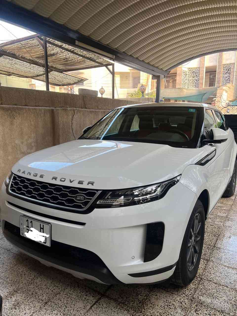 رانج روفر ٢٠٢٠ ايفوك خليجي مرقم بغداد وبأسمي استلام شركة محرك حجم ٢٠٠٠ تيربو ماشية ١٩ الف كم
 رقم بغداد
حجم المحرك 2000 تيربو
سيارة جديدة :
بصمة سقف بانوراما / جلد لونين /
/ حساس امامي خلفي / اشاير بالمرايا / شاشة كبيرة / درايف مود /
فرامل الطوارئ التلقائية / مثبت السرعة /تراكشن كنترول / كاميرا خلفية
السعر ٢٨٥٠٠ $ من الاخير. 
بغداد الاعظمية شارع الضباط.
للاتصال ***********
