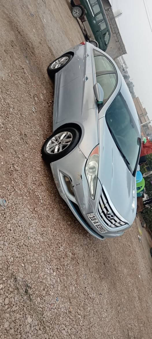 السلام عليكم سياره سوناتا للبيع موديل ١١ مكينه ٢٤٠٠ لا تبخير ولا تنقيص حادث. بنيد  صبغ فقط. سياره احله من الصو سنويه بسمي مجدد الل ٣٠ مكان سياره بابل النيل وهذا رقمي *********** وبيك خير ودلل
