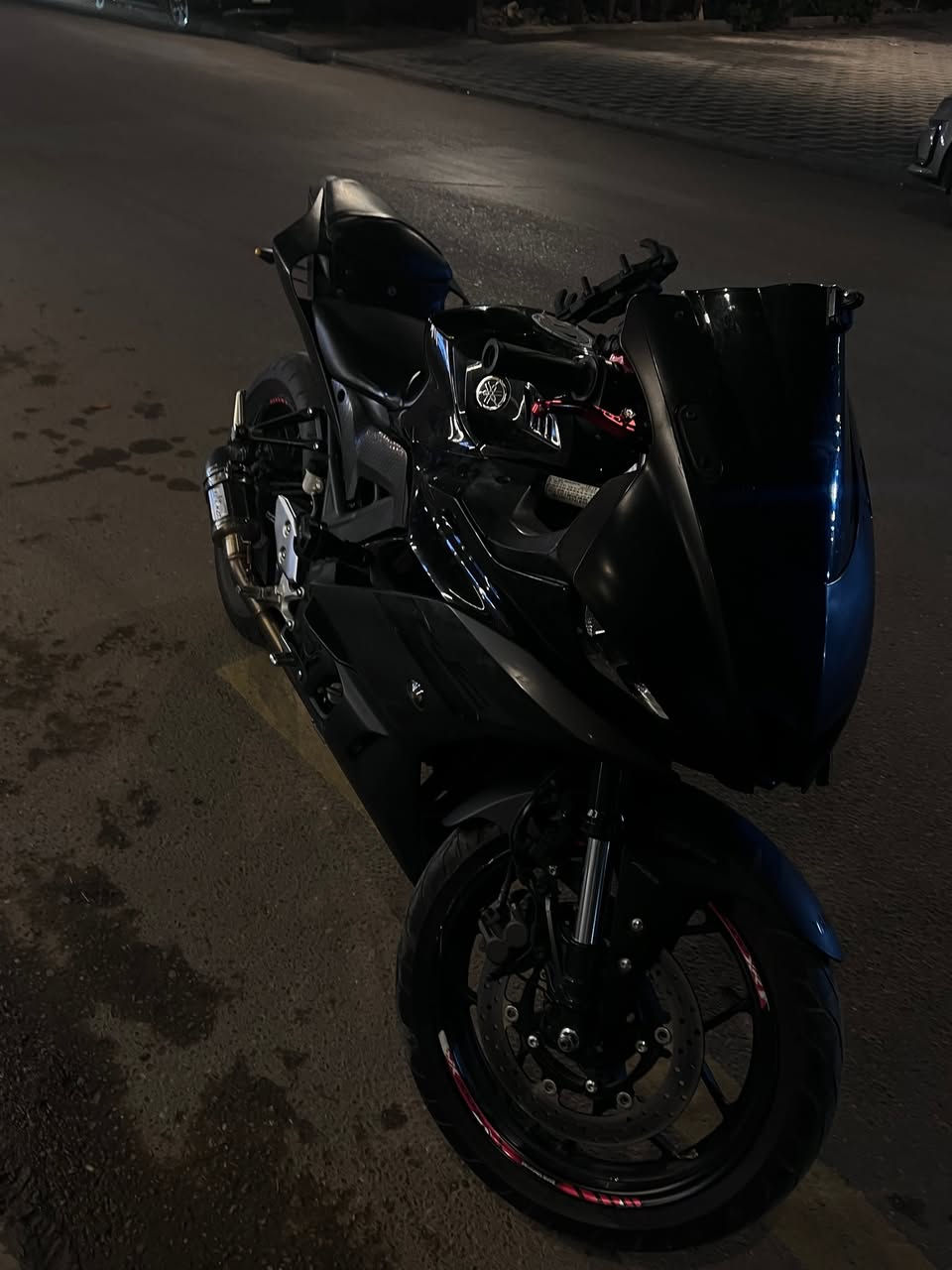 ماشية 11 الف 
بدون حادث مرقم بغداد جديد رقمين انكليزي 
تبديل دهن كل ٥٠٠ كيلو محافظ على المكينه افولها سوبر ومحسن وكفرات موجودة احتياط وكزوز وكالة وفاتح السرعة سنوية باسمي ثاني يوم تحويل 
السعر 50 ورقة واذا جاد وفلوسك جاهزة بيها مجال 
السعر قابل للتفاوض *********** بغداد, العراق
