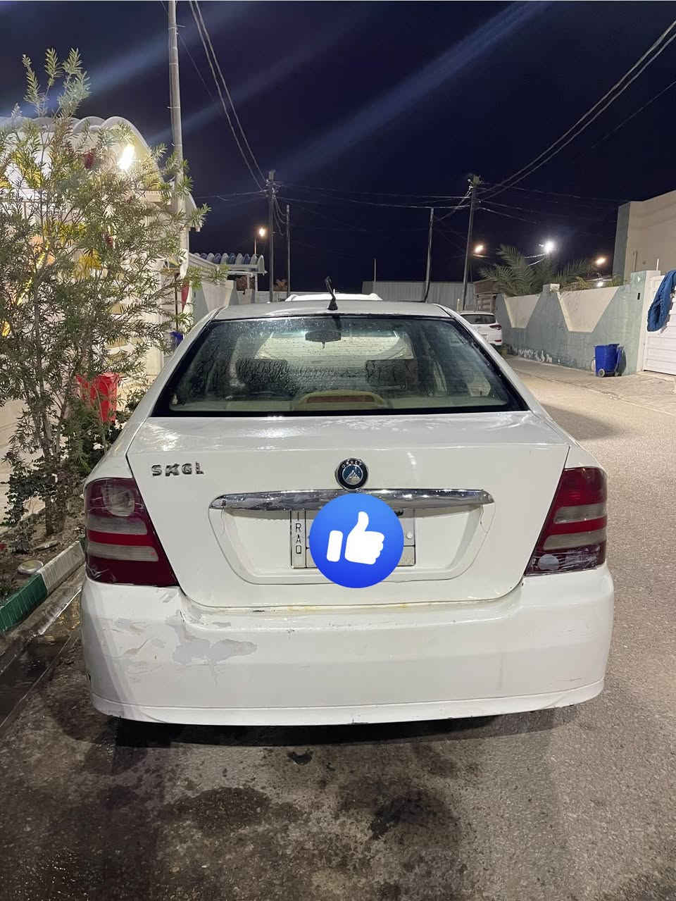 السلام عليكم سياره سيكي للبيع موديل 13 لون ابيض خصوصي رقمها بابل سنويه ساقطه صار 4سنوات راعيها يريد مداور محرك بي دخان بالكبس فقط كيرها مكفول توني معمره من عينه وصينيه وبولبرين وعنابرين جدد للكلج حداديتها 70% الك يمي مشط ودبلات جدد بس شدهن وكشرها شوف العين بس دحجات بسيطه سعرها 27 مكاني بغداد حي الجهاد ***********
