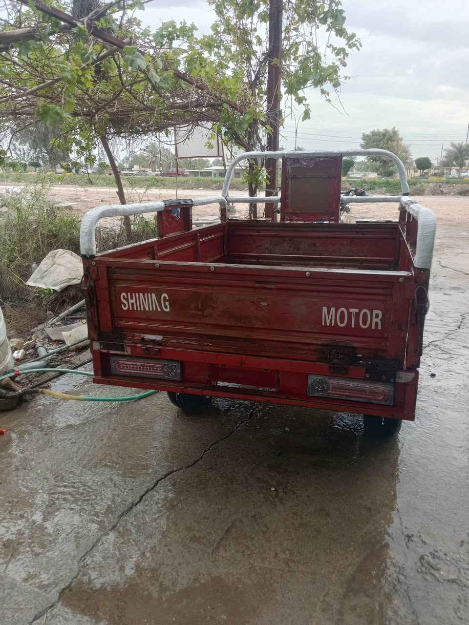 سلام عليكم شباب ستوته للبيع موديل 15وراق اصولي مكفولة كفاله عامه تعمير كله جديد نكره سلفه مناقصه شي  السعر مليون وميتين وبيه مجال الشراي يتصل وبيه خير ويدلل العنوان طوريج وهذا رقمي للتواصل ***********
