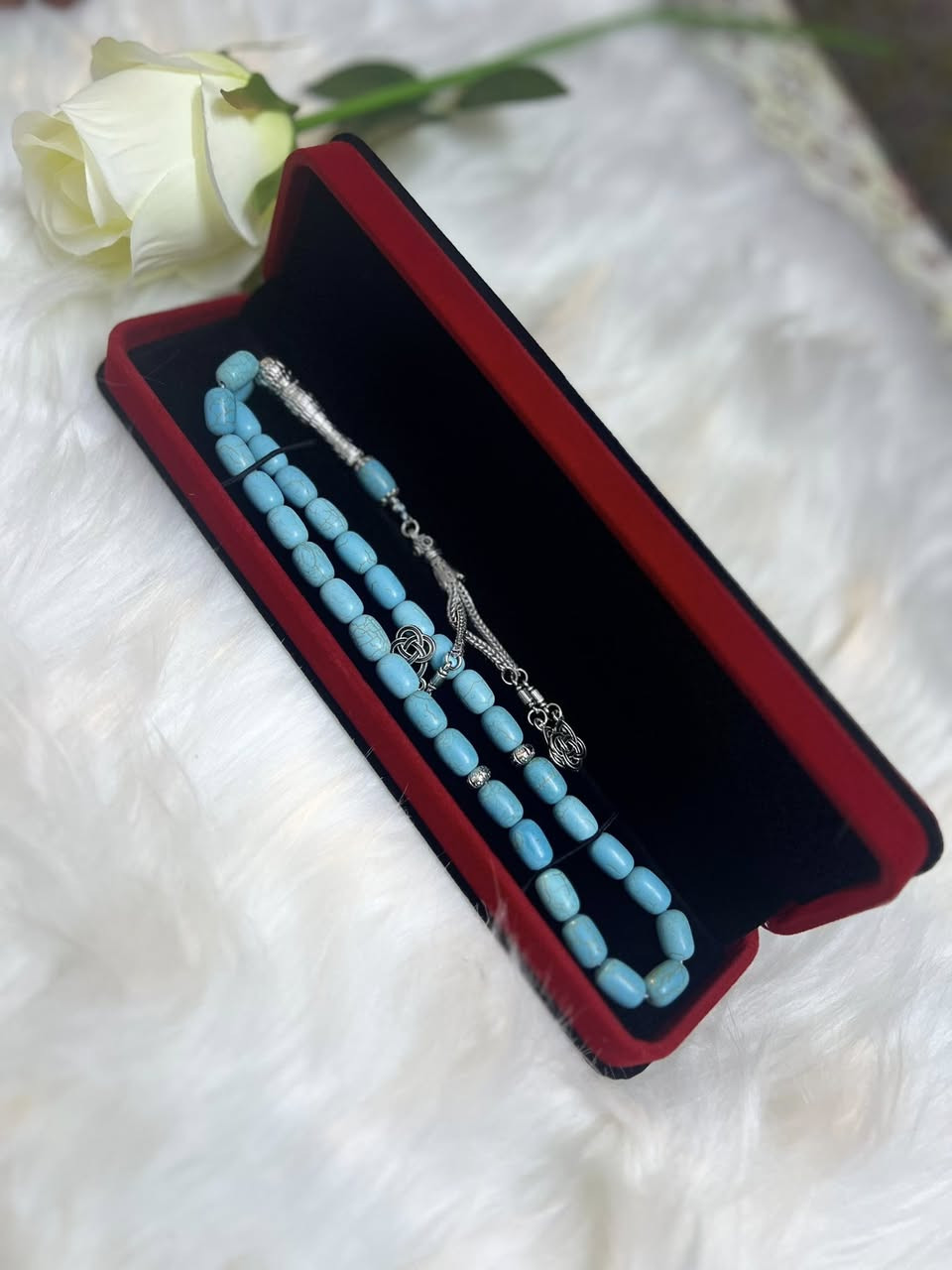 عرض خاص
الكميه محدوده 
سعر القطعه 8000 مع العلبه توصيل داخل هيت مجاني

للحجز مراسلة البيج 

‏‭***********
