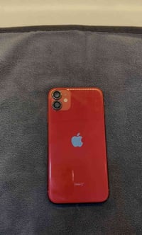 ايفون 11عادي ذاكرة 64جهاز بلادي فقط مصعد بطاريه ممبدل بيه اي شي والسعر...