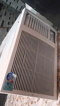 مكيف • مستعمل قليل • مدينة الصدر قطاع ٤١