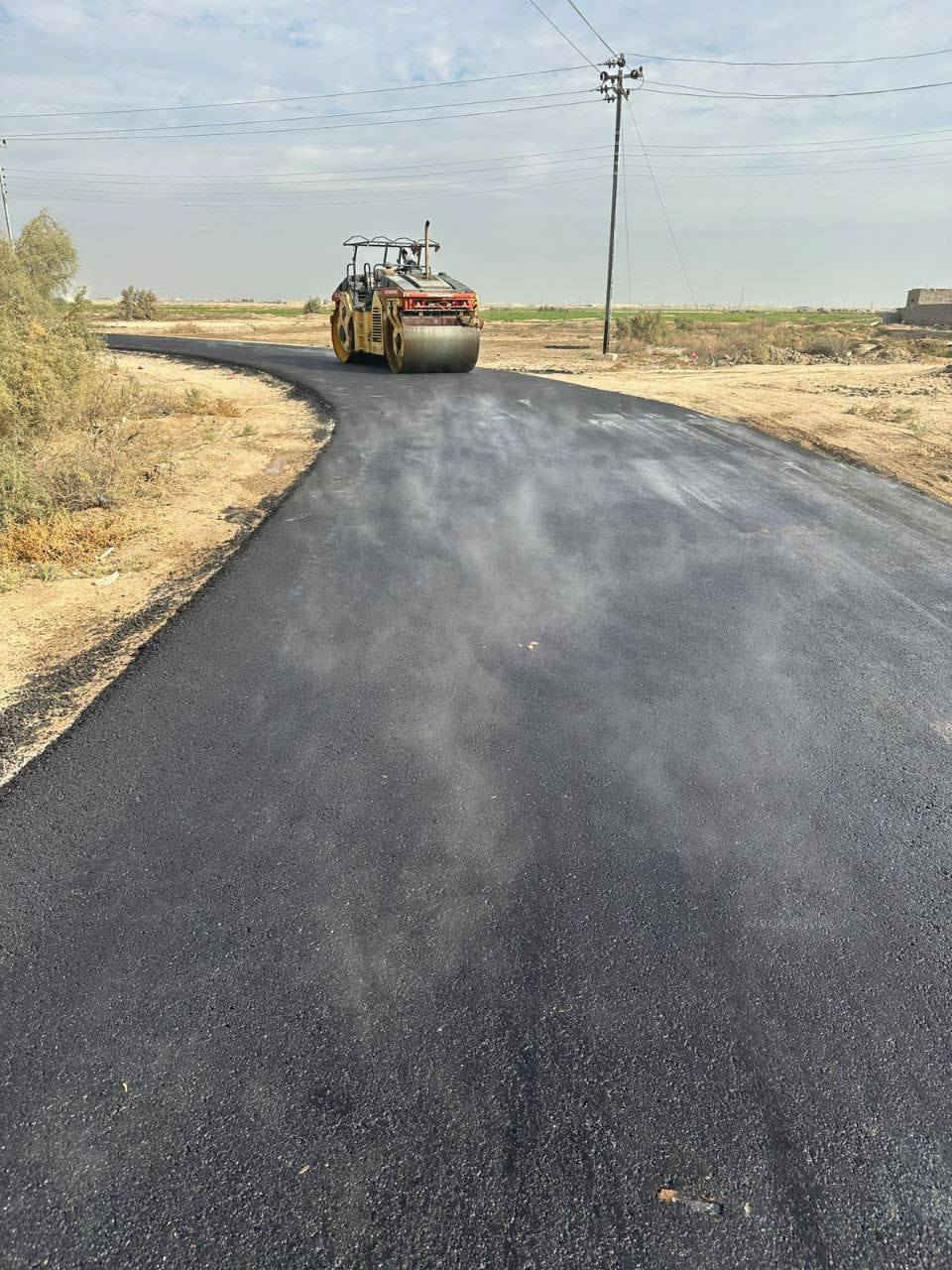 السلام عليكم مستعدين لتبليط الشوارع الحكوميه والزراعيه وباسعار تنافسيه كافة المحافظات للاستفسار ***********
