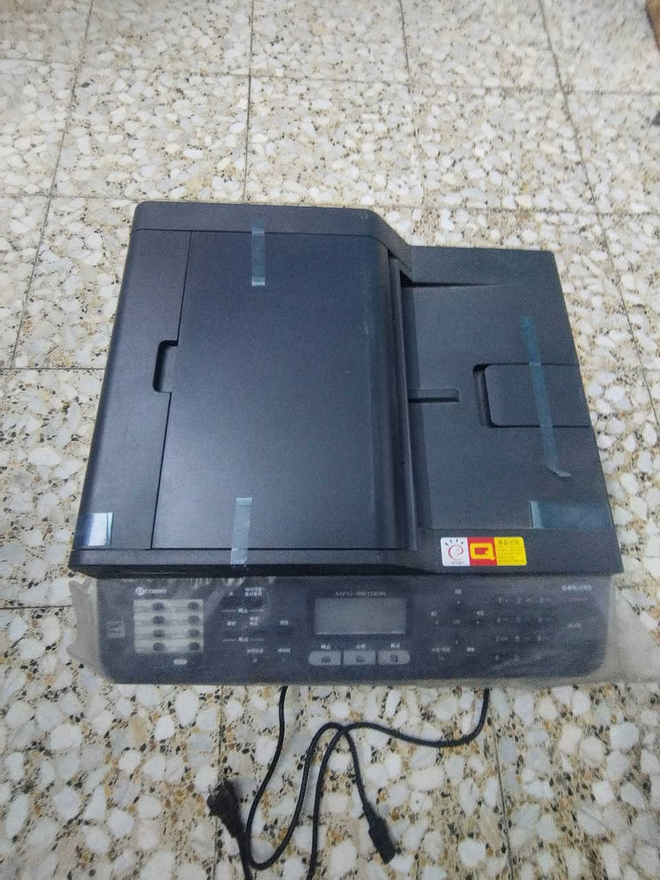 السلام عليكم 
للبيع طابعة Brother MFC-8510DN ليزر أبيض وأسود – شبه جديدة

للبيع طابعة Brother MFC-8510DN بحالة ممتازة جدًا، استعمال أسبوع واحد فقط، مع الكرتون الأصلي وما زالت عليها لواصق الحماية.

المواصفات:

طباعة ليزر أبيض وأسود.

تصوير (نسخ) وسكانر وفاكس.

طباعة على الوجهين تلقائيًا (Duplex).

تدعم الشبكة (LAN).

مناسبة للمكاتب والمحلات والجامعات.

الحالة: 10/10، تعمل بكفاءة عالية .

السعر المطلوب: 300,000 دينار عراقي 

التواصل على الرقم *********** بغداد مدينة الصدر
