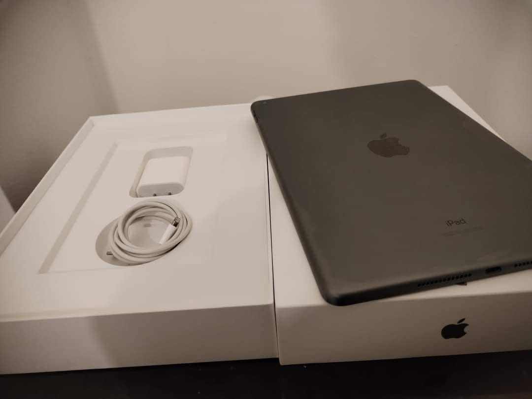 سلام عليكم ايباد ٩ الايباد ع وضع الشركه فقط مبدل كلاس من شركه ابل اصليه شخط مابي وكامل ملحقاته ذاكره ٦٤ بطاريه ٨٨ نموذج M استعمال للدراسه فقط الايباد سعره ٢٤٠ وبي مجال بسيط مكاني بغداد  شهداء السيديه


**إذا كنت صاحب هذا الإعلان وتريد حذفه لأي سبب، رجاءا أرسل رسالة إلى الدعم الفني**