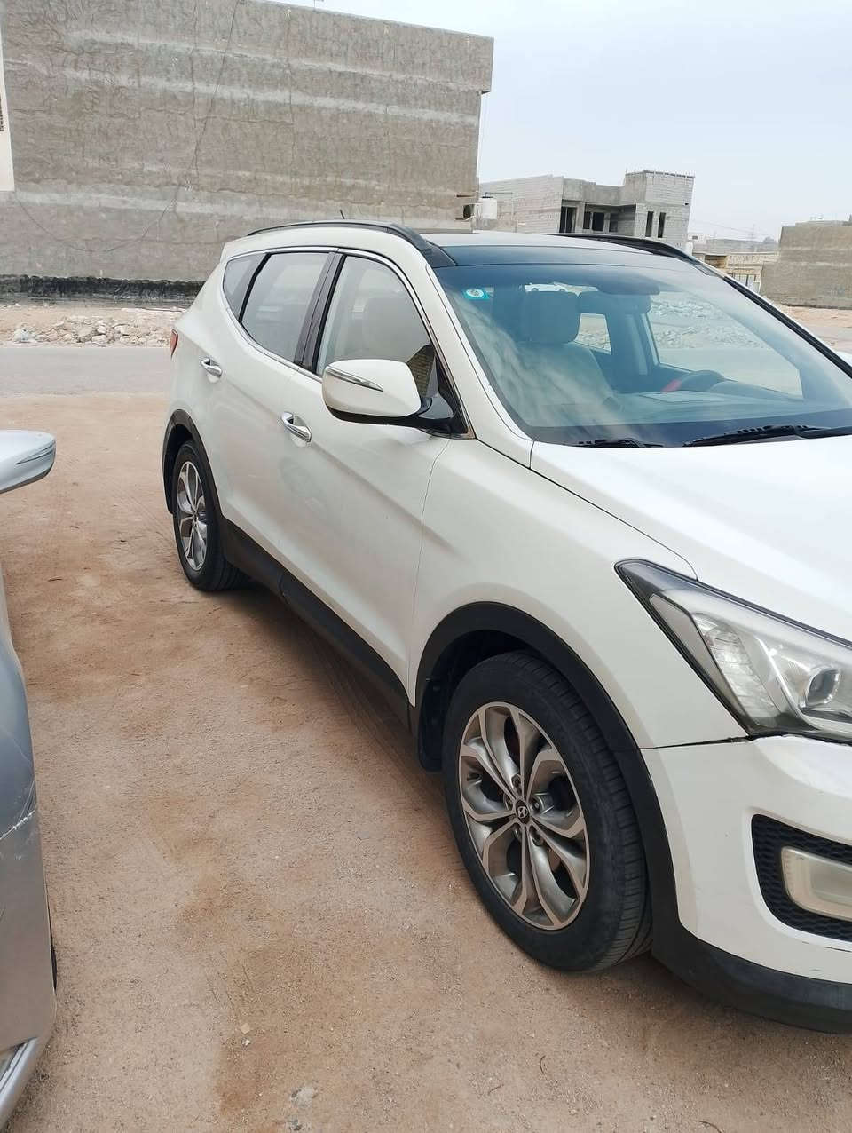 السلام عليكم سنتافي مديل 2014خليجي سياره كفاله من الضربه والتبديل ما عده طخه بسيطه بل جاملق خلفي كد شبر مكينه سته سياره بنوراما رقم انكليزي بصره السعر 165وبيه مجال العنوان البصره الرقم *********** البصرة, العراق
