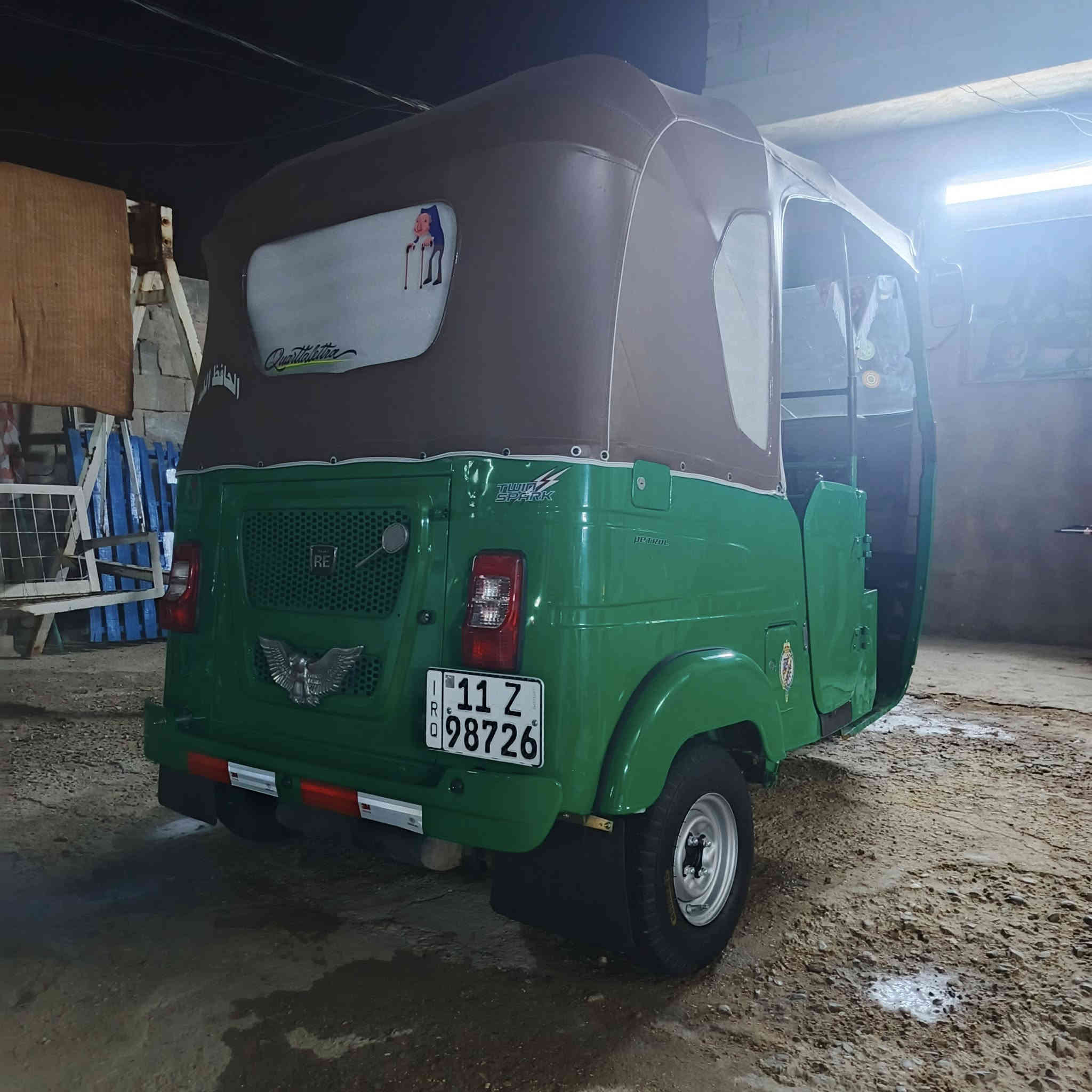 السلام عليكم تكتك للبيع موديل 21 شهر 12 لا ضربه ولا صبغ مكينه بوشه وبستم فقط العنوان بغداد مدينة الصدر رقم الهاتف ***********
