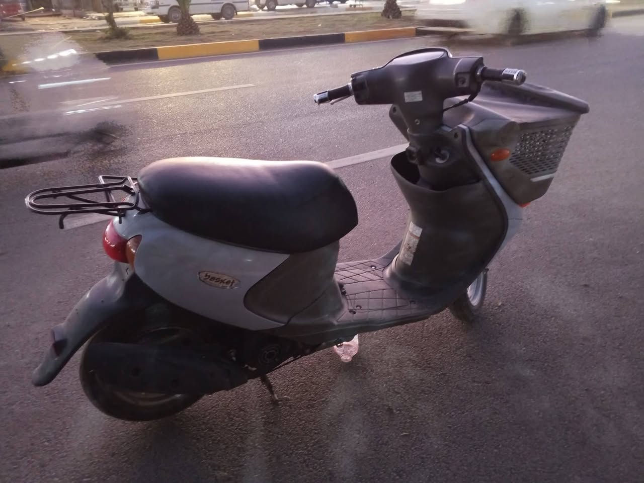 السلام عليكم 
دراجة سازوكي ياباني سرعة 60 
الدراجة نظيفة كلش اخت الجديدة
نظرة سلف وهندر 
مابيها اي نقص 
للبيع ب300 وبيها مجال قليل للشراي 

***********
