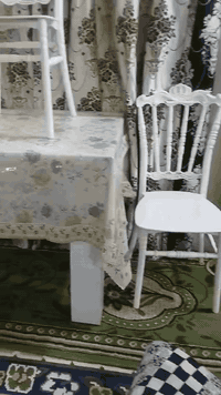 ميز طعام بعده جديد اريده 90عنوان الكمالية شارع الجامع ***********
