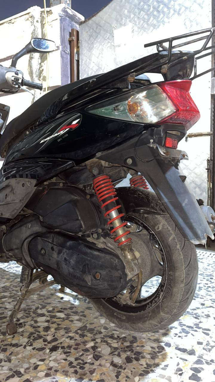 السلام عليكم 
دراجه  سكنس نوزل نضافه كدام عينك  الدراجه كامله مكمله 
السعرر 750 الف وبيهه مجال ***********
