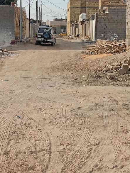 بتلو للبيع مساحة 180 زراعي ناحية سديناوية شارع المستوصف السعر 24 للاستفسار ***********
