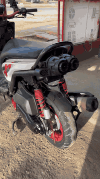 سلام عليكم سكنس جبلي صارلها سبوعين نازله من الرمبه وبيها تزويد خارجي كلجات على سترين على مكينه 59بلاد وبجم بومه وزنون وبعد بيها مكاني بغداد دوره ***********
