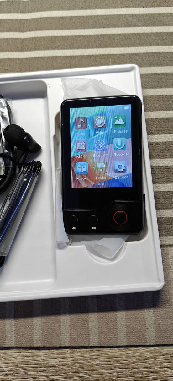 Mp3 player 
30 الف


**إذا كنت صاحب هذا الإعلان وتريد حذفه لأي سبب، رجاءا أرسل رسالة إلى الدعم الفني**