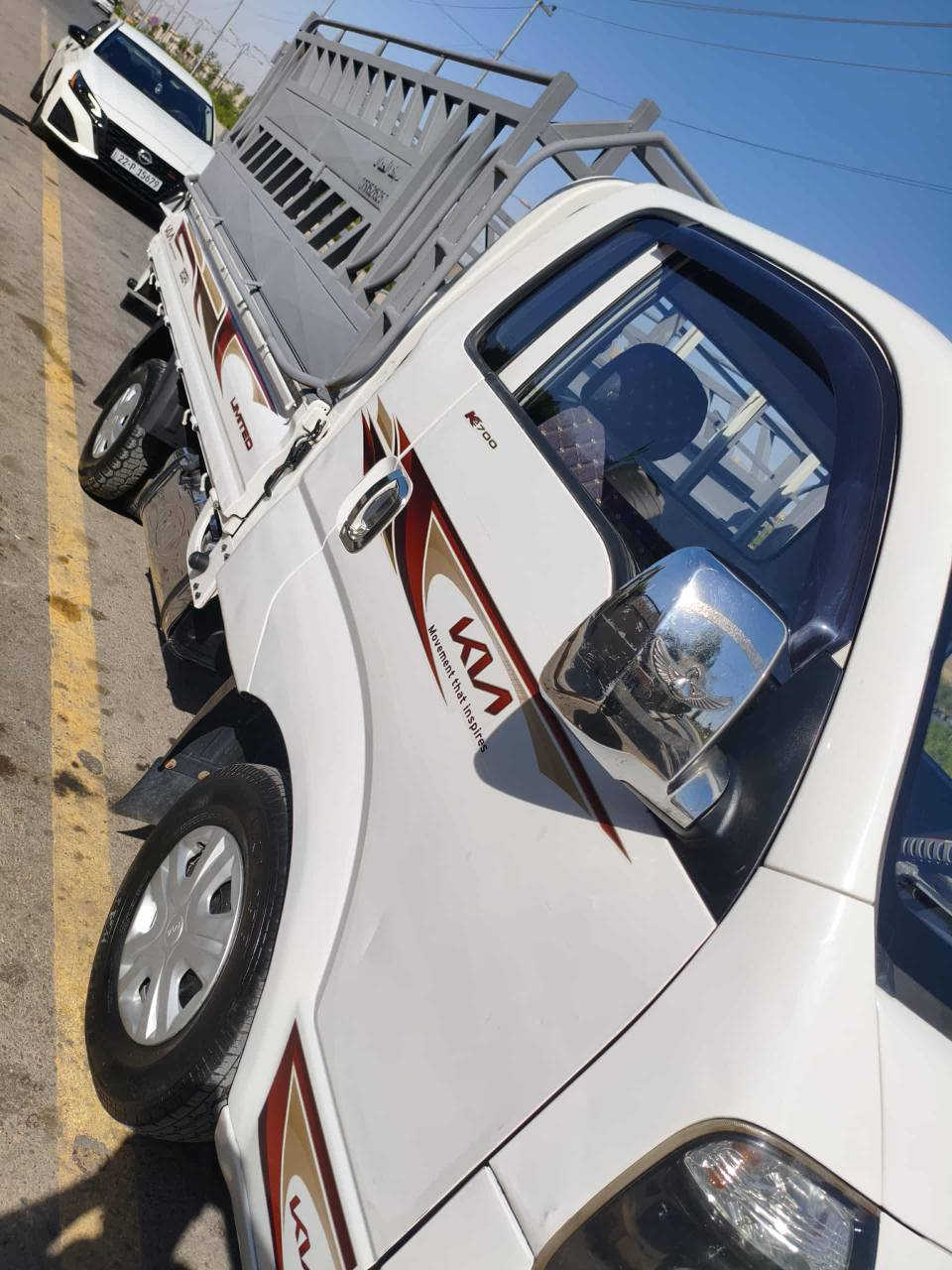 اللهم صل على محمد وال محمد 
للبيع كيا 2700 
موديل 2015
سعر 112
رقم بابل انكليزي سنويه لي 2030
هزه جديده كير محرك شرط لاصرف ولانفخ 
شواصي كلها شرط صدر جديد طخم تاير جديد 
محجر جديد سياره جاهزه ونضيفه بلا ضرر  بيها مكانات بصيطه تقليم سياره كبل للشارع 
شراي اتصل ***********
واتساب ***********
مكانها موصل موصل, نينوى
