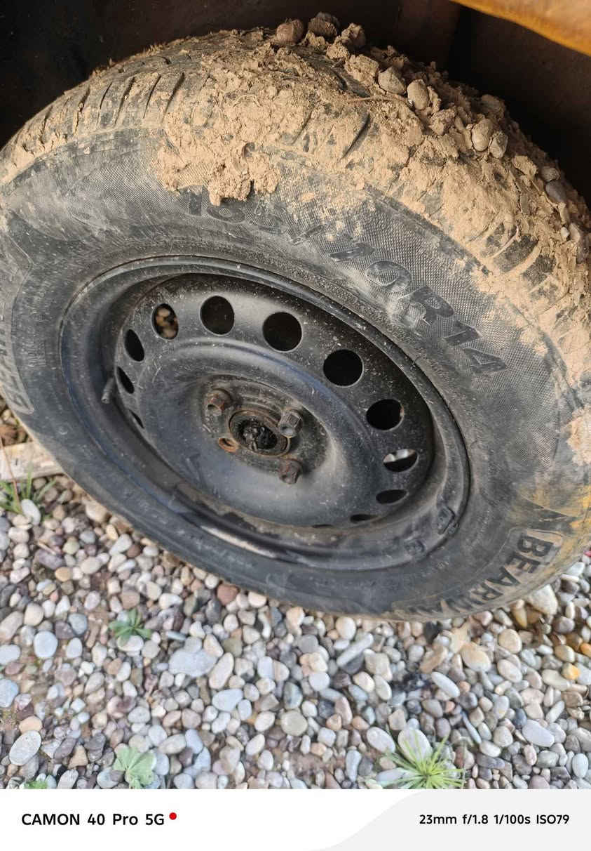 لايتات فكتره مع وياله تخم مع راديتر بنكه  حجم18 
*********** Singapore
