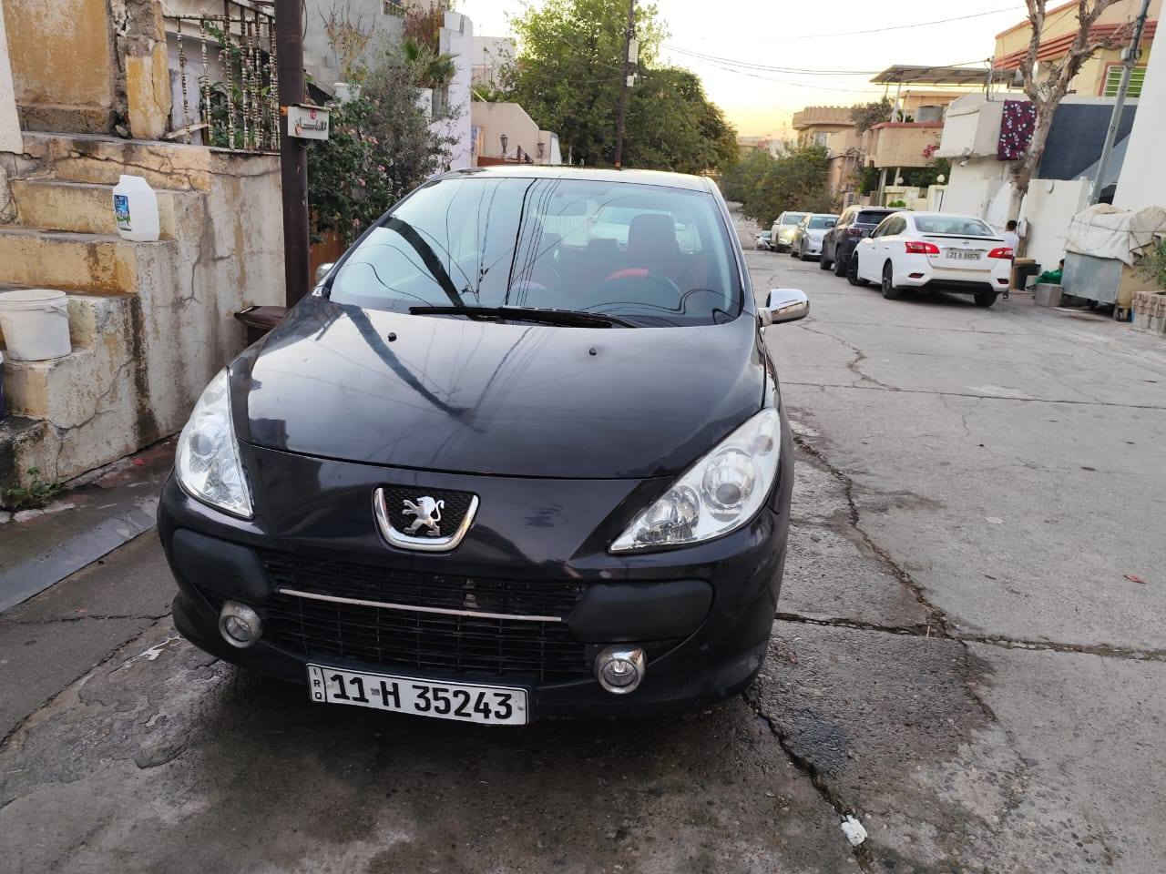 السلام عليكم 
بيجو فرنسي ٣٠٧ موديل ٢٠٠٦ حادثها الجنطة
كير محرك بلاد
السعر ٥٠ 
مكان السيارة بابل
***********
***********
