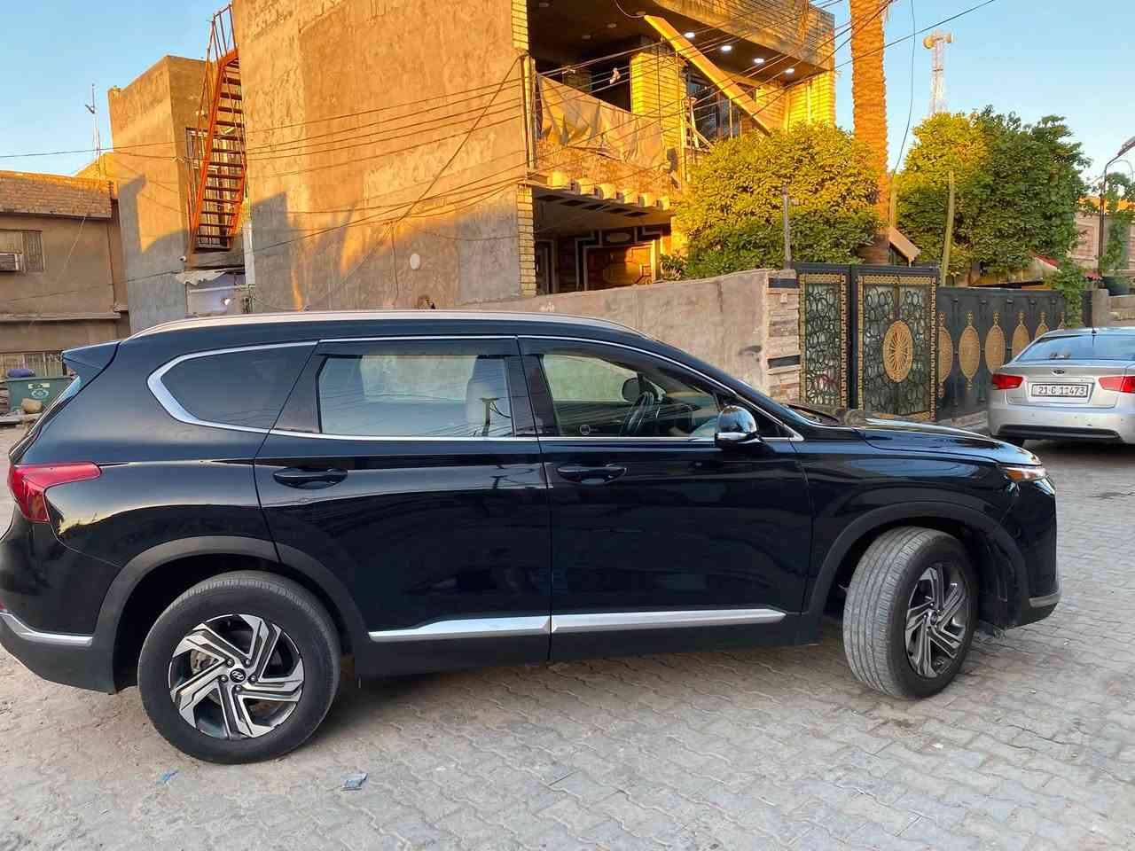 سلام عليكم للبيع او مراوس سنتافي 2023 لمتد فول للاخير مكينه 2500 بانزين عادي مو محسن
حادث السياره ثلاث قطع صبغ فقط السونار وصور الحادث راسلني واتساب او خاص 

مواصفات//

1/(ممشه السياره 32Kmحقيقي)

(بصمة) (بنرامة) (كشنات جلد +تدفائه+كهرباء ) (٦انضمه قياده) (كير دكم) (تبريد بيانو) (نضام إطفاء عند الوقوف ) (اتو هولد)(شاشه جبيره كاربلاي) (تحكمات مقود جهتين)(شفتات مقود) (بردات بلادي بل جام الخلفي ) (هندبيرك بصمه)(لايت زنون بلادي )(نضام ترحيب) (ويل كروم) (تشغيل عن بعد) (مري شفط +تنبيهه + اشره ) (كامره دواره)

السياره جديده بعدها على وضع الشركه كلشي ما يحتاجلها تخم تاير جديد تبريد ثلج ❄️ رقم اربيل تحويل مباشر هزه جديده 

$$ سعر السياره 188 وبيها مجال 

📍العنوان بغداد المحمودية 

الاستفسار📞 ***********
