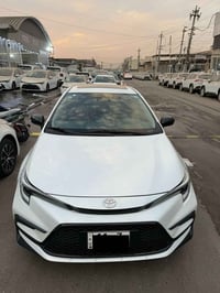 كورلا هايبرد s بلاك ٢٠٢٥ ماشية ١١ الف لون صدفي كفالة عامة من كلشي مكان...