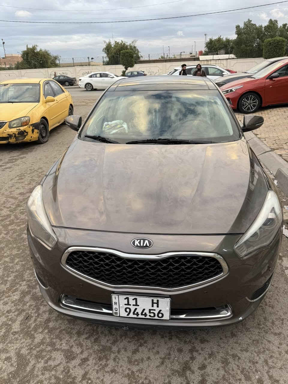 السلام عليكم 
كيا كادنزا 2014 خليجي رقم بغداد باسمي 
مكان بغداد 
السعر 135 
***********

