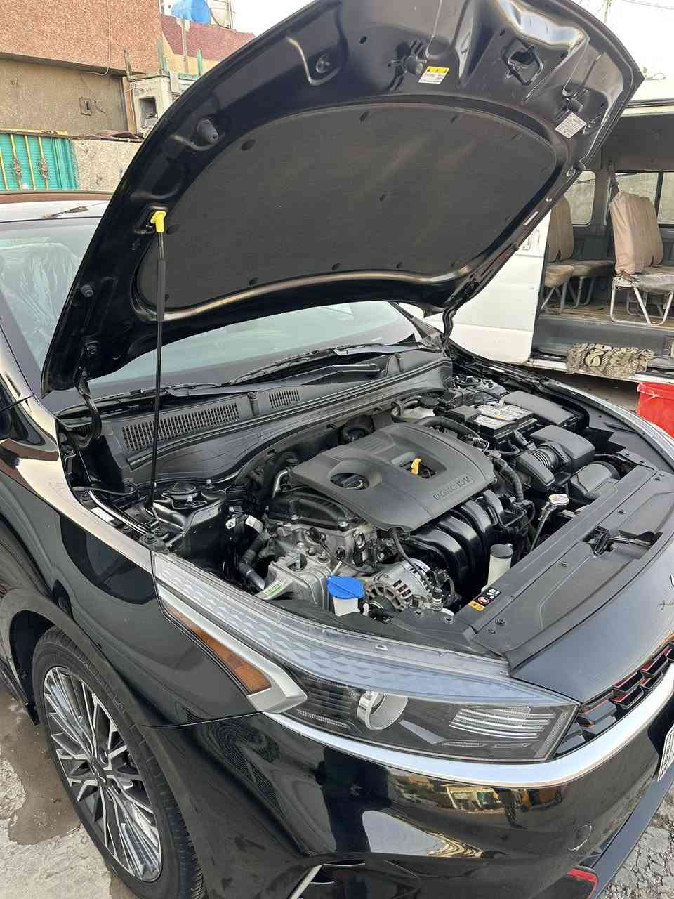 السلام عليكم كيا فورتي 2024 جيتي لاين حادثهة فقط باب السايق بدون دواخل السيارة جديدة رقم اربيل السيارة بسمي تحويل ثاني يوم مكان السيارة مشتل معروضة 165وبيهة مجال رقم الهاتف ***********
