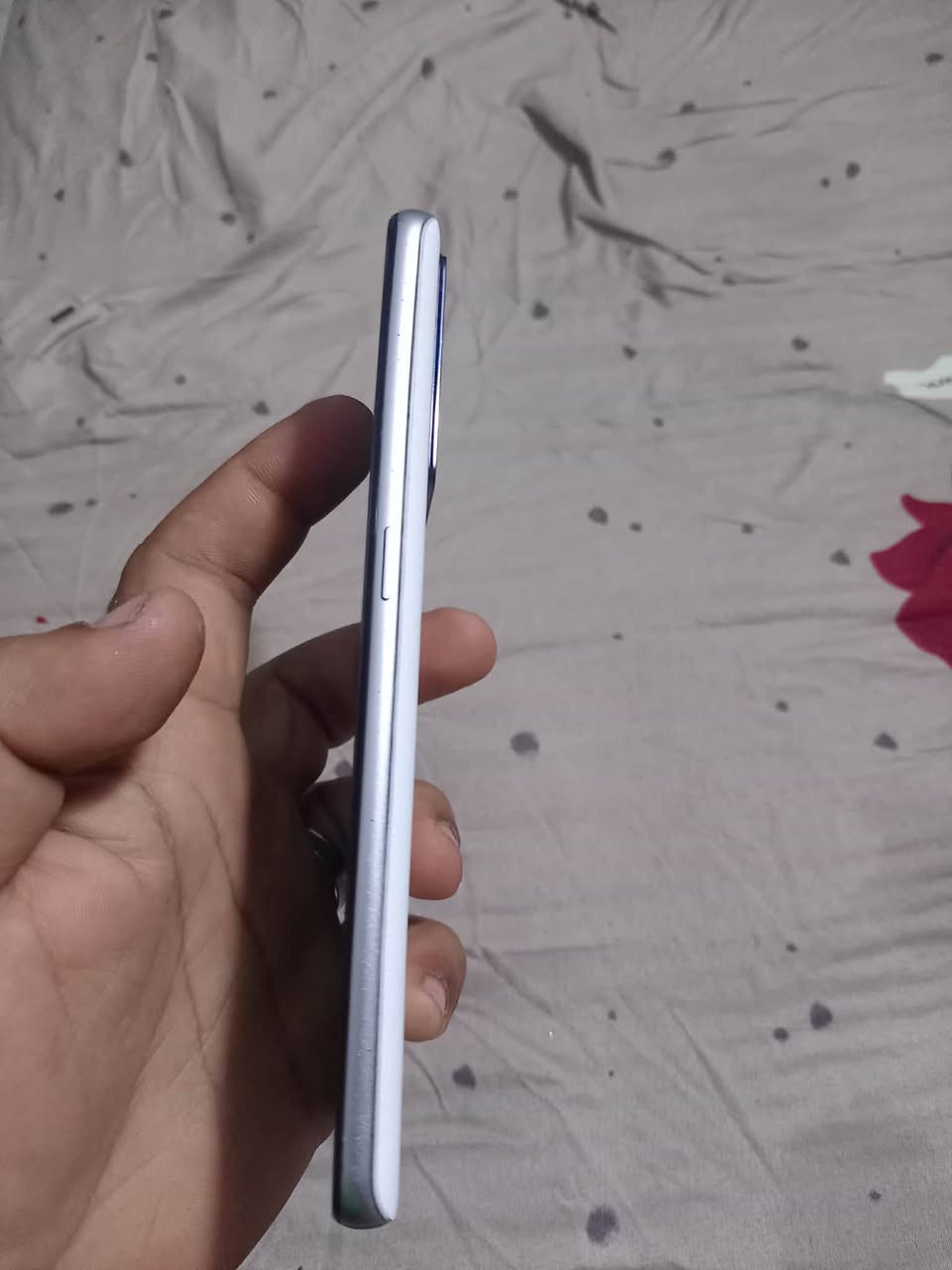 موبايل realme GT Neo5 SE
ذاكرة 1 تيرا يعني 1024كيكا
عشوائيه 16+12
شاشه 144
بطاريه 91%
للبيع 375 او المراوس
ملاحضه هذا مو سعره لان مواصفاته معروفه لكن لان بي رقم عواج وبسط


**إذا كنت صاحب هذا الإعلان وتريد حذفه لأي سبب، رجاءا أرسل رسالة إلى الدعم الفني**