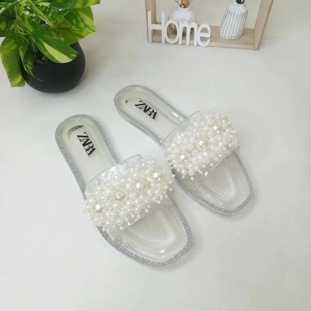 مساء الخير زبائنا الكرام الطيبين
توفر سليبر شفاف قياس ٣٧-٤١
السعر ٧ الاف للحجز مراسله الصفحه
او واتساب ***********
توصيل جميع محافظات العراق ٣ الاف
توصيل بسمايه الف دينار فقططط
