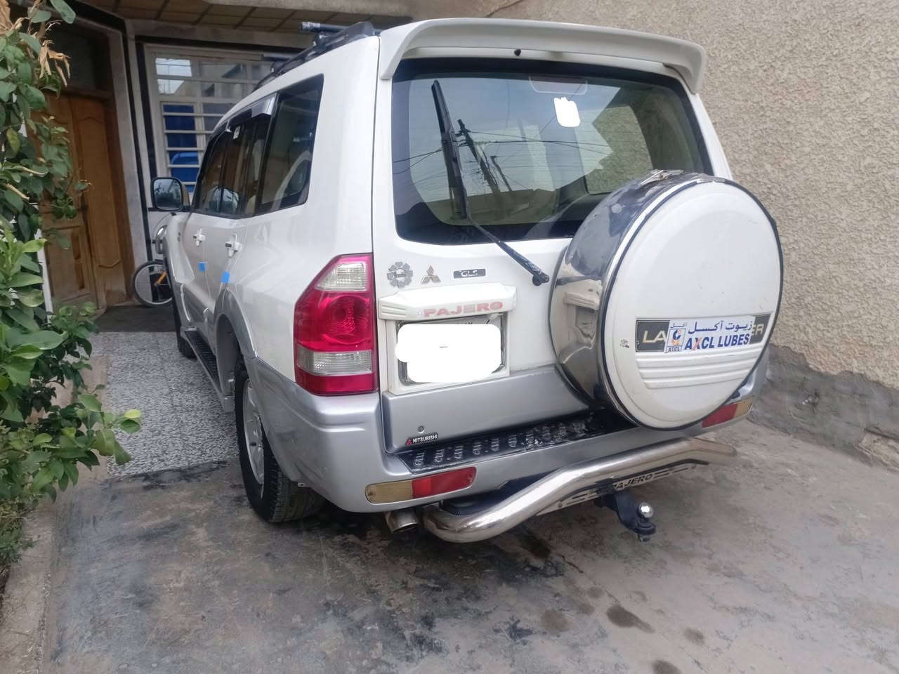 السلام عليكم باجيرو ٢٠٠٧ رقم بغداد الجديد بسمي محرك ٣٠٠٠تخم تاير صدر جديد مدوشمه  مكفوله من التبديل والصبغ عدا دعاميات صبغ فقط السعر ٩٥بيه مجال التصال ***********
