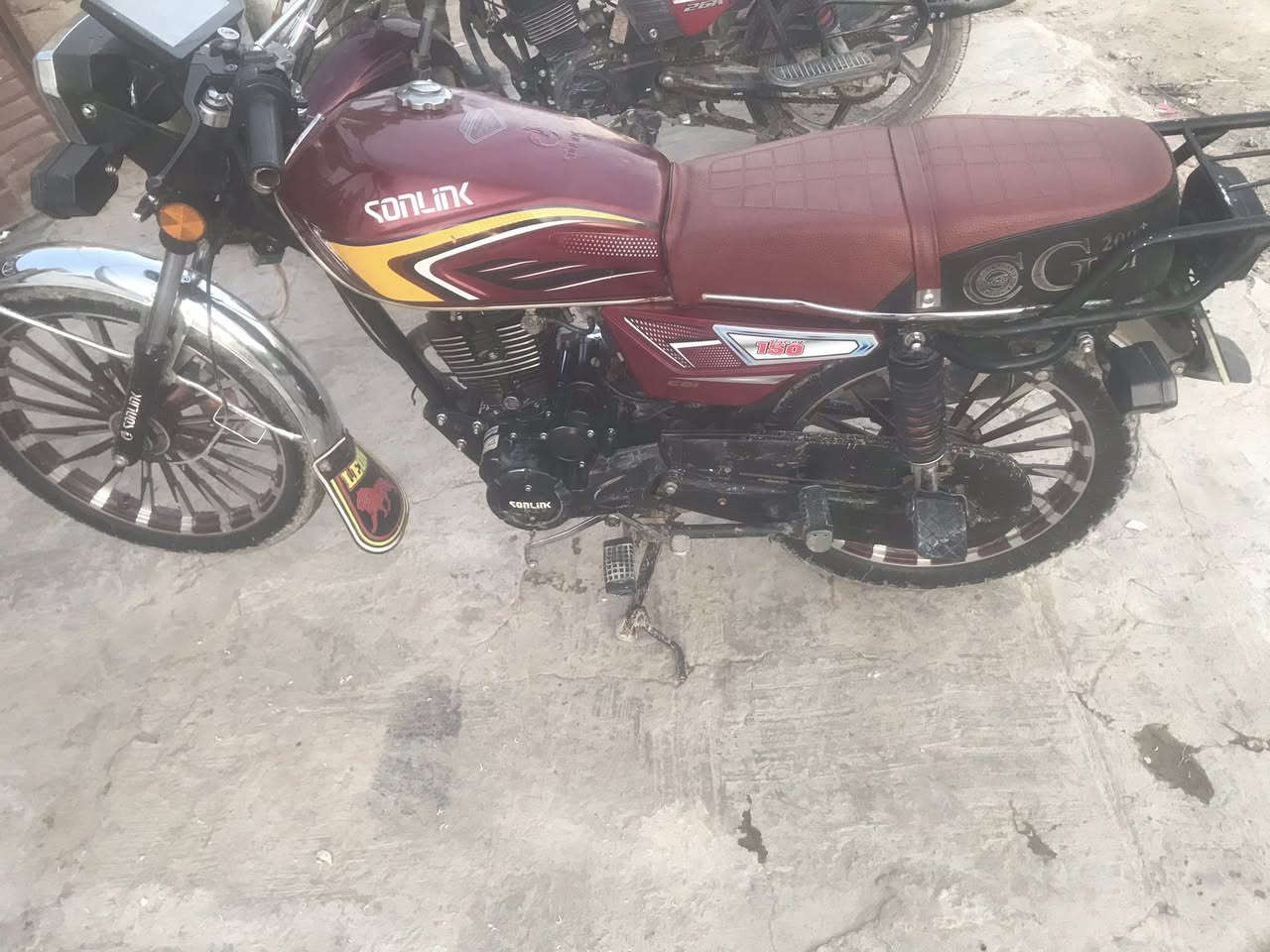 دراجه البيع كلشي مابي شغال مديل 2025 السعر 725 بي مجل الرقم *********** مكان سامراء
