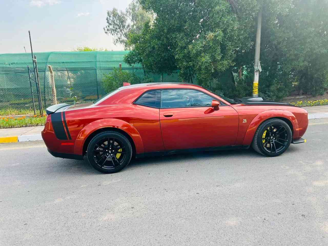 السلام عليكم 
جالنجر ٢٠٢٣ 
🔶️شيكر ٦٤٠٠ وايد بدي 
🔶️اس ار تي
🔶️بيه اربع قطع مصبوغه 
🔶️مكينه مكفوله 
🔶️سياره لامفرغ حجر ولا مبرمجه على بلاد
🔶️مكان السياره بغداد
السعر جوه سوكه بشده ونص لمعرفه السعر ارسل (1) الرد تلقائ
***********
#سيارات_للبيع
#بيع_سيارات
#سيارات_العراق
#سوق_السيارات
#TikTokCars
