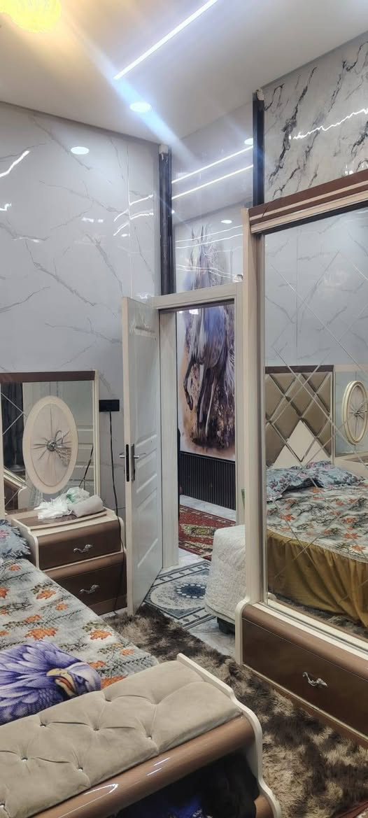 🪬 
يسر ادارة مكتب العبدلي 2 الواقع في حي الزهراء ان تعلن عن

دار للرهن

الموقع/ الغدير 

المساحه/ 100م طابقين يحتوي 4 غرف حديث البناء درجه اولى كما موضح بالصور 

السعر / 85

***********  ابو غيث

اذا كان لديكم دور ..
بيع .. رهن  .. ايجار  فقط مراسلتي لعرضها وسوف نحقق لك ما تود

لمعرفه عروضنا ..
متابعه صفحه المكتب على الرابط 
https://www.facebook.com/share/16E5gRnWXJ/
