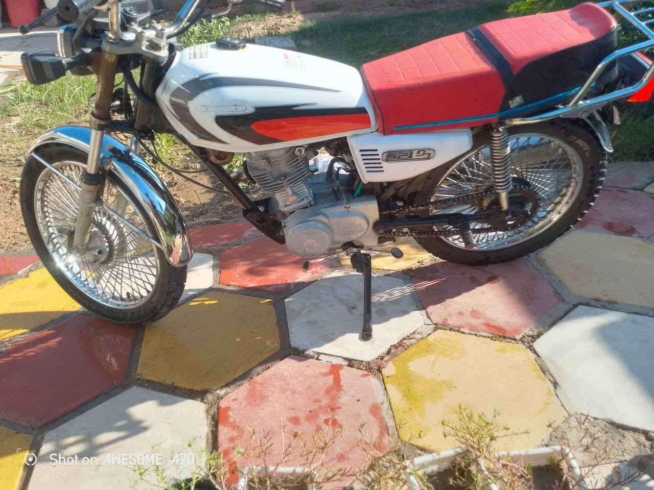 سلام عليكم دراجة ايراني 4 كير البيع
موديل 22 
اوراق بيهه 
السعر 400 وبيها مجال 
العنوان بغداد العبيدي 
الرقم ***********
